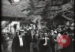 Immagine di Villaggio Svizzero Parigi Francia, 1900, secondo 15 filmato di repertorio 65675040591