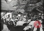Immagine di Villaggio Svizzero Parigi Francia, 1900, secondo 24 filmato di repertorio 65675040591