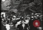 Immagine di Villaggio Svizzero Parigi Francia, 1900, secondo 30 filmato di repertorio 65675040591