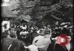 Immagine di Villaggio Svizzero Parigi Francia, 1900, secondo 31 filmato di repertorio 65675040591