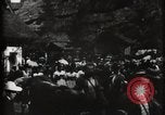 Immagine di Villaggio Svizzero Parigi Francia, 1900, secondo 36 filmato di repertorio 65675040591