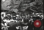 Immagine di Villaggio Svizzero Parigi Francia, 1900, secondo 41 filmato di repertorio 65675040591