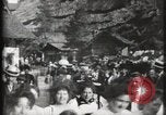 Immagine di Villaggio Svizzero Parigi Francia, 1900, secondo 48 filmato di repertorio 65675040591