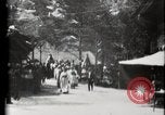 Immagine di Villaggio Svizzero Parigi Francia, 1900, secondo 3 filmato di repertorio 65675040592