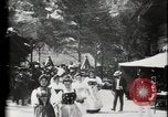 Immagine di Villaggio Svizzero Parigi Francia, 1900, secondo 18 filmato di repertorio 65675040592