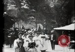 Immagine di Villaggio Svizzero Parigi Francia, 1900, secondo 19 filmato di repertorio 65675040592