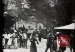 Immagine di Villaggio Svizzero Parigi Francia, 1900, secondo 37 filmato di repertorio 65675040592