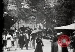 Immagine di Villaggio Svizzero Parigi Francia, 1900, secondo 38 filmato di repertorio 65675040592
