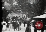 Immagine di Villaggio Svizzero Parigi Francia, 1900, secondo 39 filmato di repertorio 65675040592