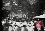 Immagine di Villaggio Svizzero Parigi Francia, 1900, secondo 61 filmato di repertorio 65675040592