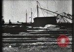 Image ruines sur le dock Galveston Texas USA, 1900, de la seconde 28 séquences d'archives historiques vidéo 65675040598
