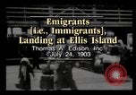 Immagine di Gli immigrati che arrivano ad Ellis Island New York City USA, 1903, secondo 1 filmato di repertorio 65675040610