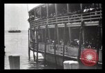 Immagine di Gli immigrati che arrivano ad Ellis Island New York City USA, 1903, secondo 42 filmato di repertorio 65675040610