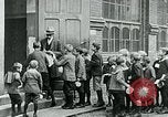 Standbild Ernährungszentren Deutschland, 1920, aus Sekunde 13 historischem Filmmaterial Videoclip 65675040644