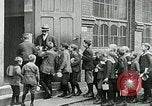 Standbild Ernährungszentren Deutschland, 1920, aus Sekunde 14 historischem Filmmaterial Videoclip 65675040644