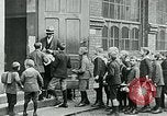 Standbild Ernährungszentren Deutschland, 1920, aus Sekunde 19 historischem Filmmaterial Videoclip 65675040644