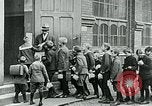 Standbild Ernährungszentren Deutschland, 1920, aus Sekunde 26 historischem Filmmaterial Videoclip 65675040644
