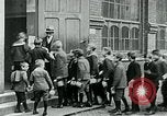 Standbild Ernährungszentren Deutschland, 1920, aus Sekunde 27 historischem Filmmaterial Videoclip 65675040644