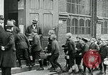 Standbild Ernährungszentren Deutschland, 1920, aus Sekunde 29 historischem Filmmaterial Videoclip 65675040644