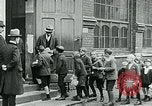 Standbild Ernährungszentren Deutschland, 1920, aus Sekunde 36 historischem Filmmaterial Videoclip 65675040644