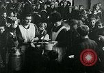 Standbild Ernährungszentren Deutschland, 1920, aus Sekunde 39 historischem Filmmaterial Videoclip 65675040644