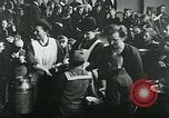Standbild Ernährungszentren Deutschland, 1920, aus Sekunde 44 historischem Filmmaterial Videoclip 65675040644