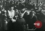 Standbild Ernährungszentren Deutschland, 1920, aus Sekunde 45 historischem Filmmaterial Videoclip 65675040644
