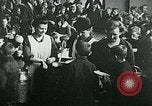 Standbild Ernährungszentren Deutschland, 1920, aus Sekunde 48 historischem Filmmaterial Videoclip 65675040644