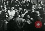 Standbild Ernährungszentren Deutschland, 1920, aus Sekunde 56 historischem Filmmaterial Videoclip 65675040644