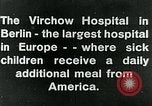 Standbild Virchow-klinikum Berlin Deutschland, 1920, aus Sekunde 6 historischem Filmmaterial Videoclip 65675040645