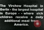 Standbild Virchow-klinikum Berlin Deutschland, 1920, aus Sekunde 10 historischem Filmmaterial Videoclip 65675040645