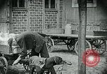 Standbild Nahrungsmittelhilfe für Deutschland nach dem 1 Weltkrieg Deutschland, 1920, aus Sekunde 32 historischem Filmmaterial Videoclip 65675040647
