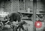Standbild Nahrungsmittelhilfe für Deutschland nach dem 1 Weltkrieg Deutschland, 1920, aus Sekunde 34 historischem Filmmaterial Videoclip 65675040647