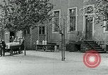 Standbild Nahrungsmittelhilfe für Deutschland nach dem 1 Weltkrieg Deutschland, 1920, aus Sekunde 38 historischem Filmmaterial Videoclip 65675040647