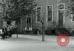 Standbild Nahrungsmittelhilfe für Deutschland nach dem 1 Weltkrieg Deutschland, 1920, aus Sekunde 40 historischem Filmmaterial Videoclip 65675040647