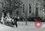 Standbild Nahrungsmittelhilfe für Deutschland nach dem 1 Weltkrieg Deutschland, 1920, aus Sekunde 45 historischem Filmmaterial Videoclip 65675040647