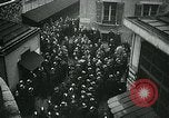 Standbild Streiks Paris Frankreich, 1947, aus Sekunde 4 historischem Filmmaterial Videoclip 65675040649