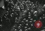 Standbild Streiks Paris Frankreich, 1947, aus Sekunde 8 historischem Filmmaterial Videoclip 65675040649