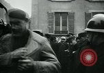 Standbild Streiks Paris Frankreich, 1947, aus Sekunde 13 historischem Filmmaterial Videoclip 65675040649