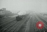Standbild Streiks Paris Frankreich, 1947, aus Sekunde 31 historischem Filmmaterial Videoclip 65675040649