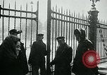 Standbild Streiks Paris Frankreich, 1947, aus Sekunde 47 historischem Filmmaterial Videoclip 65675040649