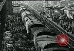 Standbild lange Warteschlangen Deutschland, 1947, aus Sekunde 41 historischem Filmmaterial Videoclip 65675040650