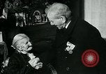 Standbild Opoe Herfst Holland Niederlande, 1947, aus Sekunde 5 historischem Filmmaterial Videoclip 65675040654