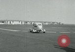 Standbild Moulton Taylor Schwebebahn aerobile Longview Washington USA, 1951, aus Sekunde 25 historischem Filmmaterial Videoclip 65675040659