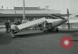 Standbild Moulton Taylor Schwebebahn aerobile Longview Washington USA, 1951, aus Sekunde 37 historischem Filmmaterial Videoclip 65675040659