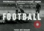 Standbild Fußballspiel United States USA, 1951, aus Sekunde 3 historischem Filmmaterial Videoclip 65675040661