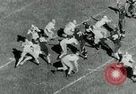 Standbild Fußballspiel United States USA, 1951, aus Sekunde 8 historischem Filmmaterial Videoclip 65675040661