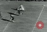 Standbild Fußballspiel United States USA, 1951, aus Sekunde 13 historischem Filmmaterial Videoclip 65675040661