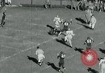 Standbild Fußballspiel United States USA, 1951, aus Sekunde 23 historischem Filmmaterial Videoclip 65675040661