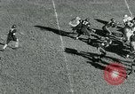 Standbild Fußballspiel United States USA, 1951, aus Sekunde 29 historischem Filmmaterial Videoclip 65675040661